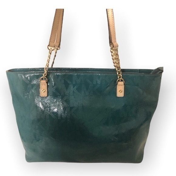 MICHAEL KORS jet set green patent leather embossed logo tote bag